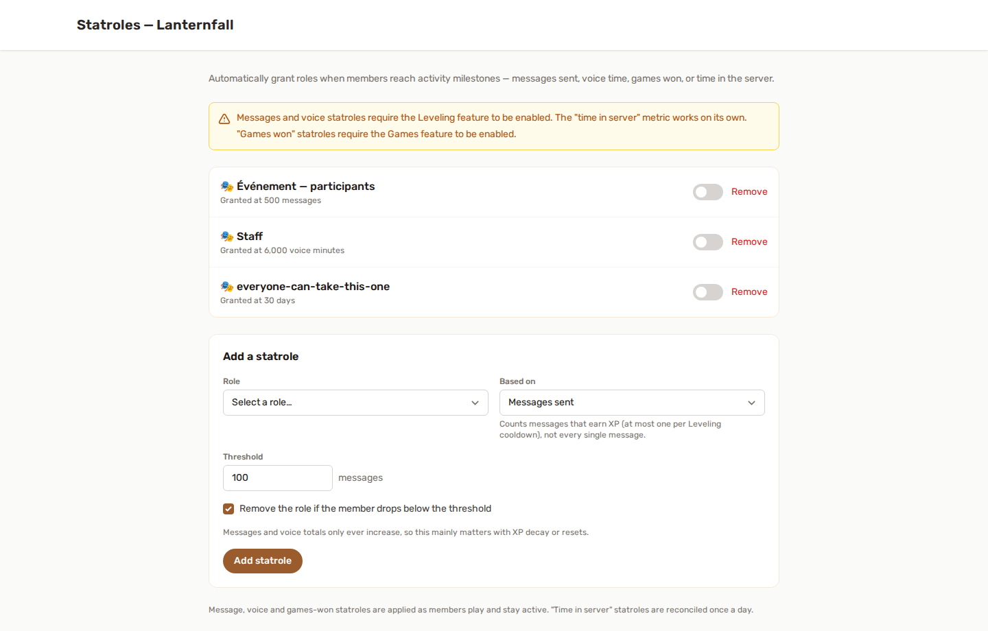 Die Seite Statrollen mit drei Regeln - Nachrichten, Sprachminuten und Alter auf dem Server -, die jeweils ab einer Schwelle eine Rolle vergeben